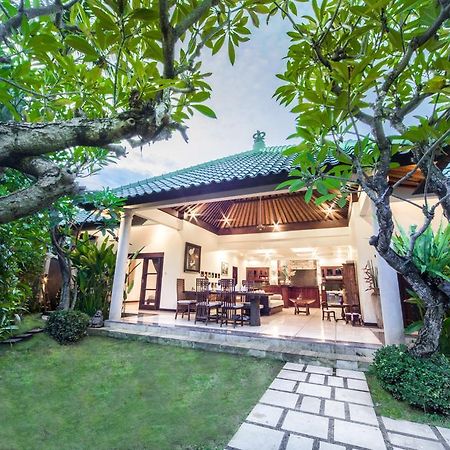 Villa Frangipani Sanur Exteriér fotografie